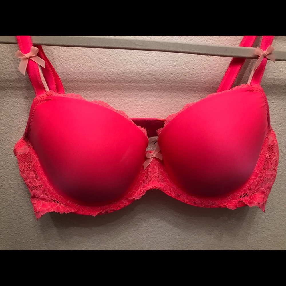 Victoria secrets bra